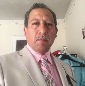 Meet your Posher, Isaias